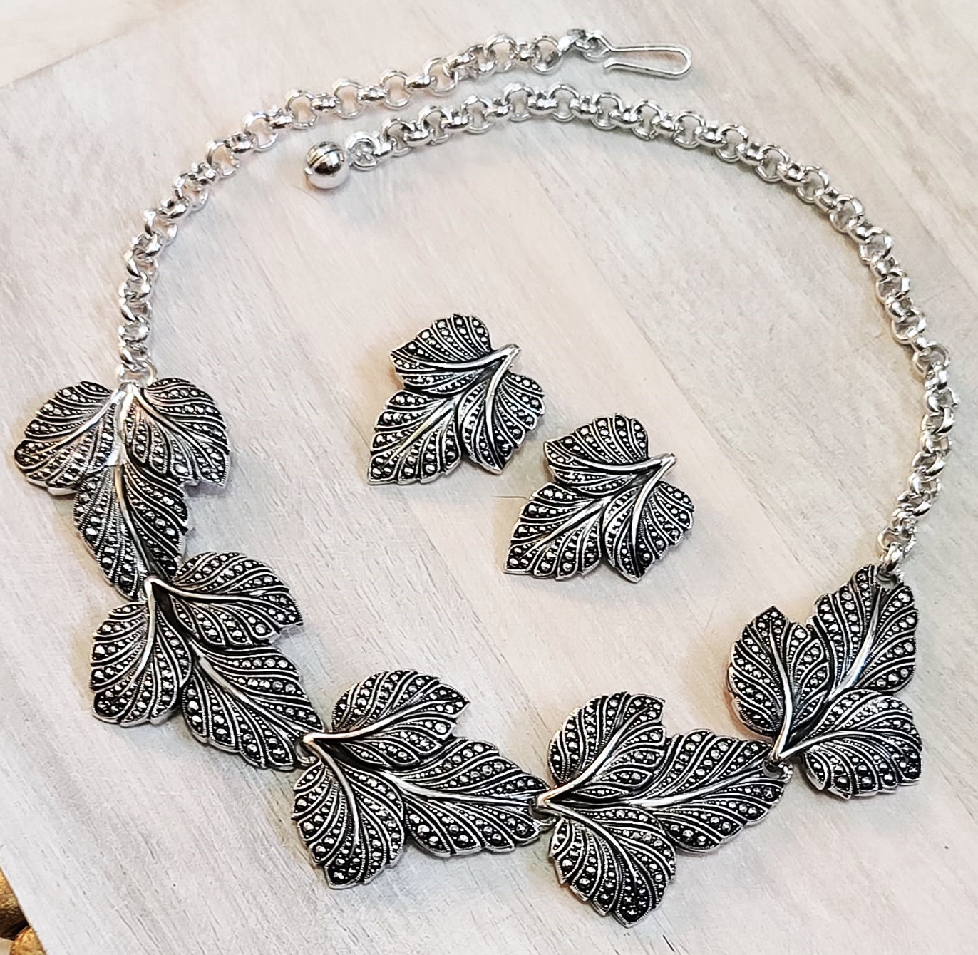 Grape leaf link vintage necklace and clip on earrings set