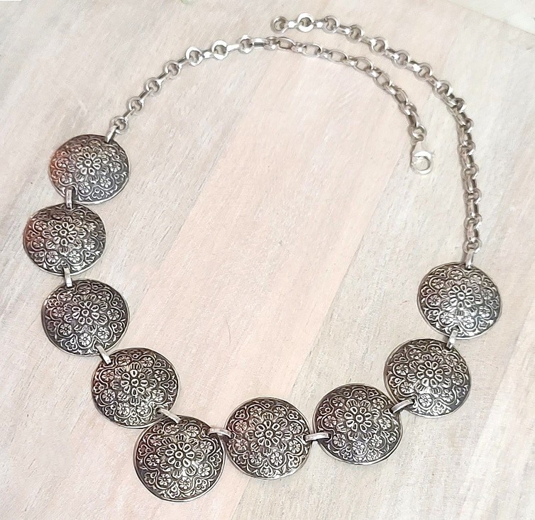 Sterling silver necklace with linked disk floral motif - 925 sterling silver, 17"