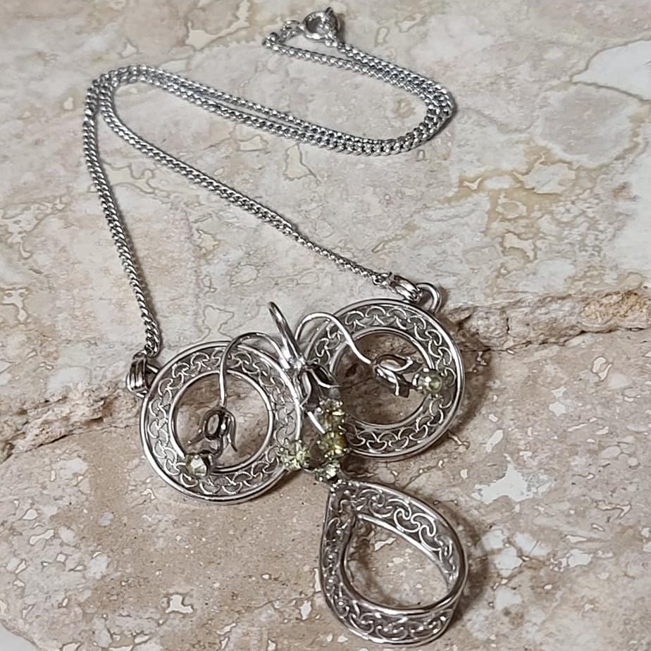 Sterling Silver and Peridot CZ Lily Choker Necklace