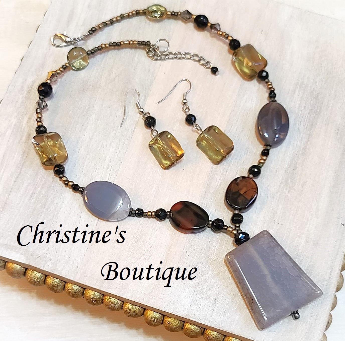 Agate Gemstone & Ceramic Bead Necklace & Earrings - Click Image to Close