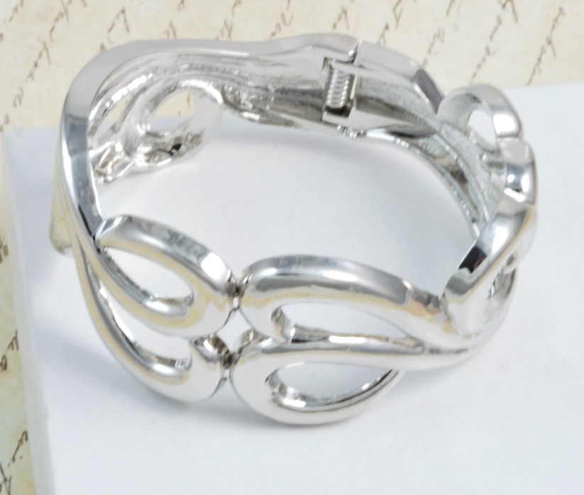 Fashion Silvertone Scrolled Clamp Bracelet