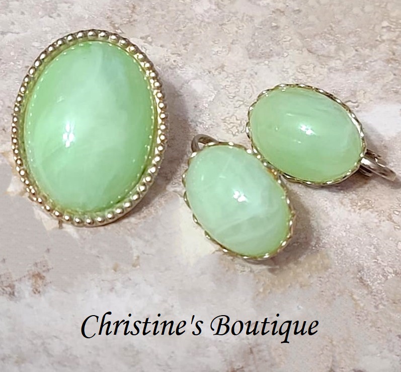 Vintage pin and clip on earrings set, melon green cabachon center