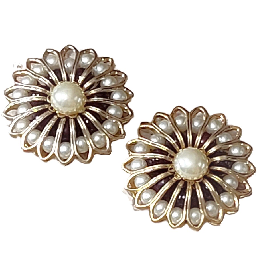 Pearl and Black Bead Pinwheel Clip Earrings