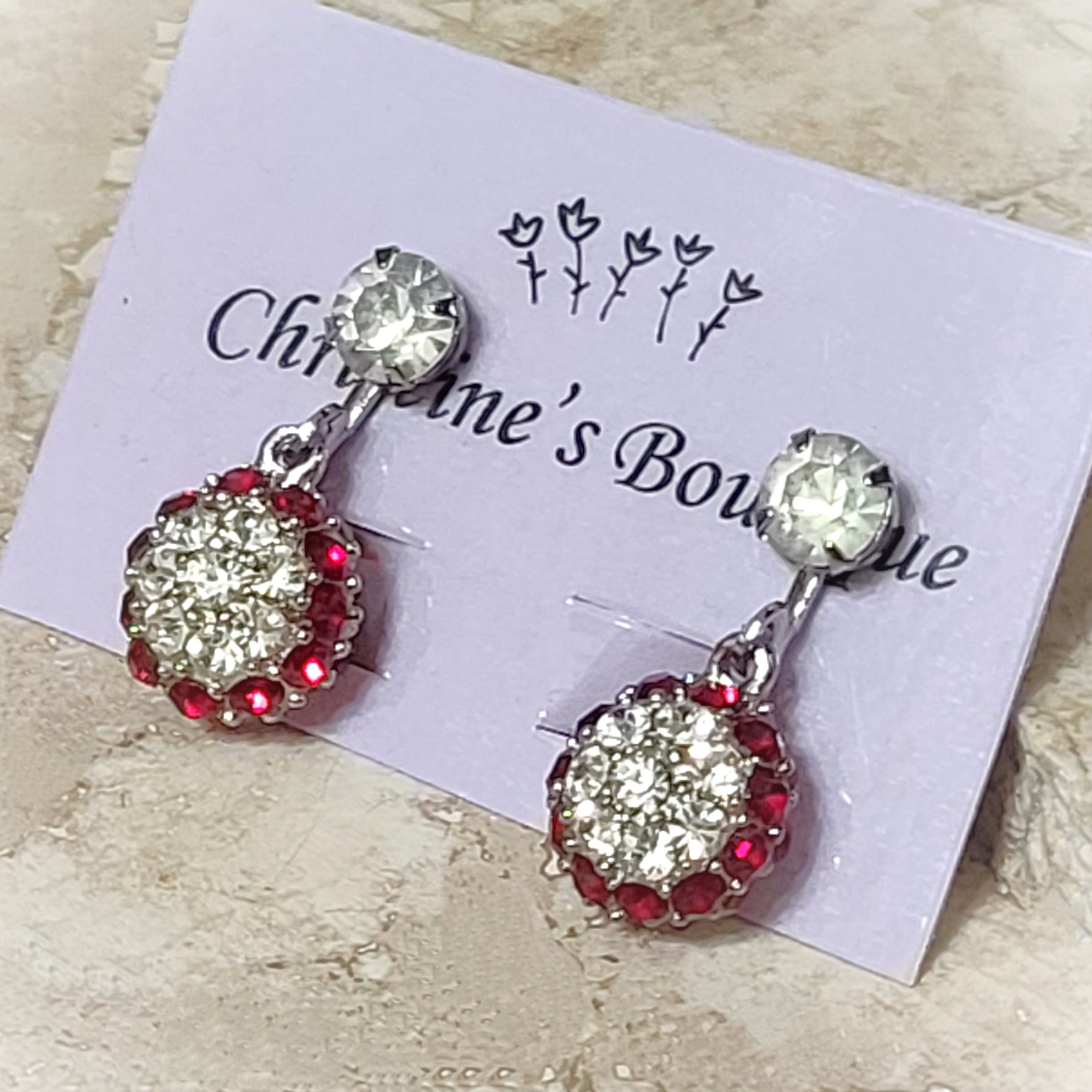 Rhinestone dangle earrinngs, red and white rhinestones, vintage clip on style - Click Image to Close