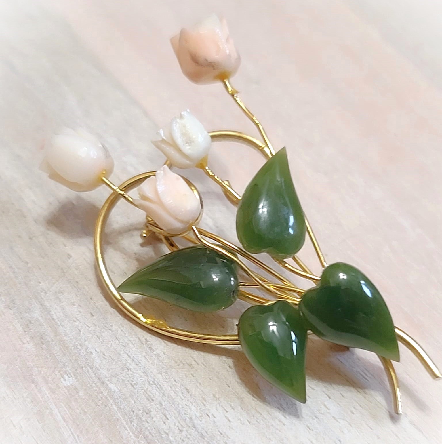 Gemstone pin, with green jade and coral, tulip boutquet pin