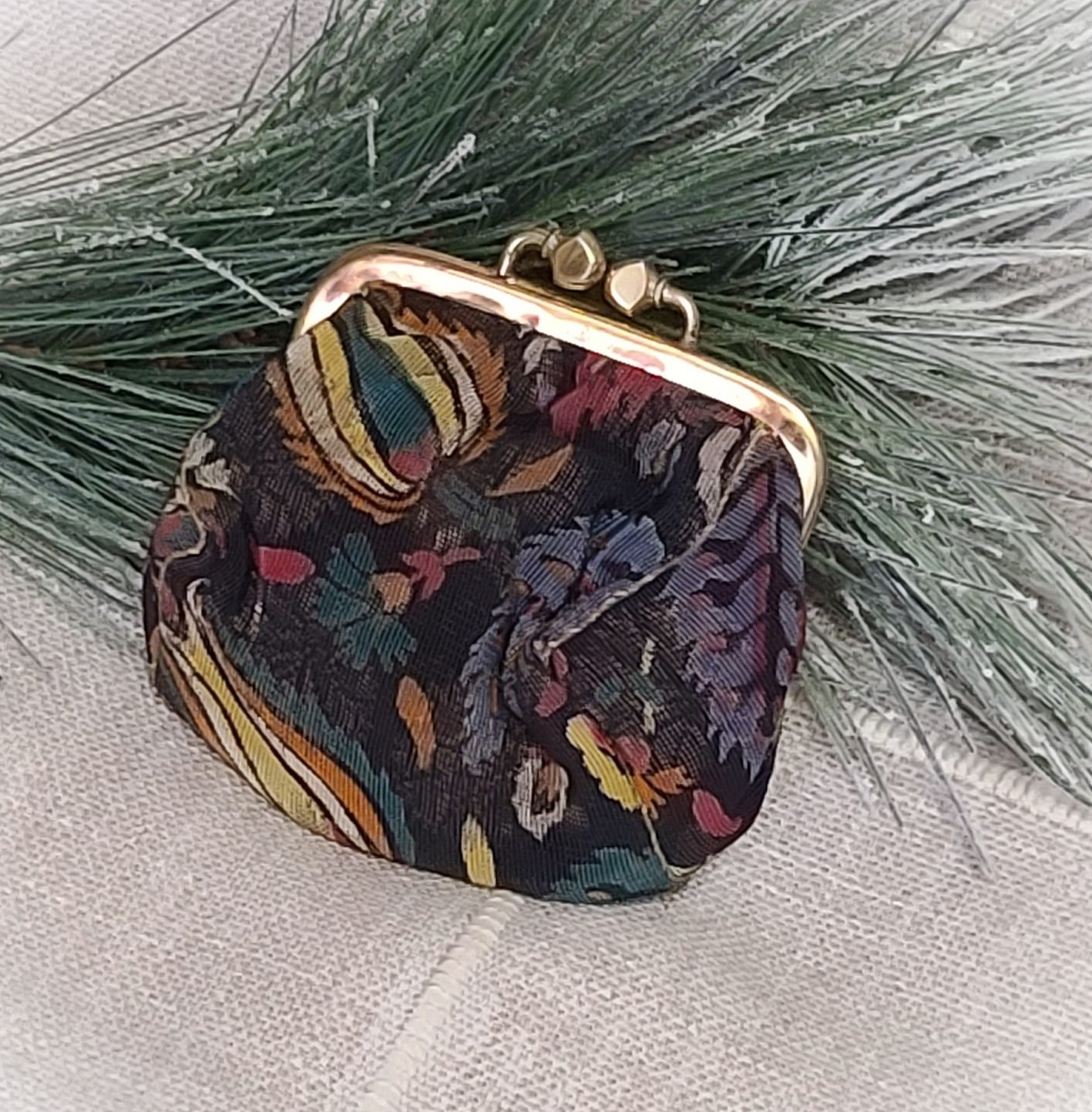 Tapestry Coin Purse with Gold Threading Paisley Design