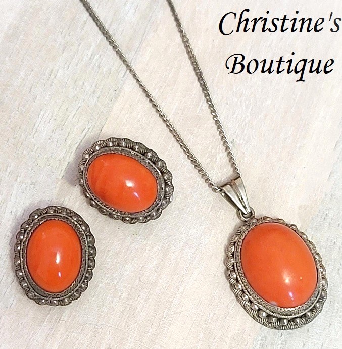 Vintage coral necklace and clip on earrings, set in sterling silver - Click Image to Close