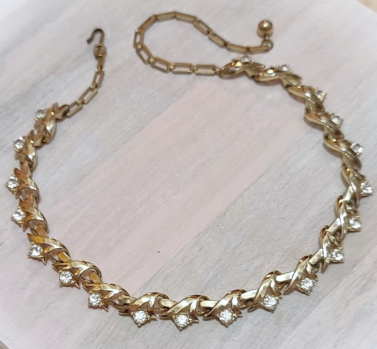 Goldtone and rhinestone vintage choker necklace