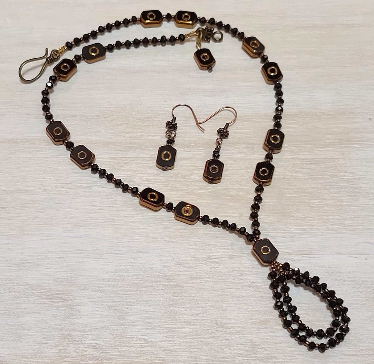 Black and copper necklace, handcrafted, beaded lariat, earrings