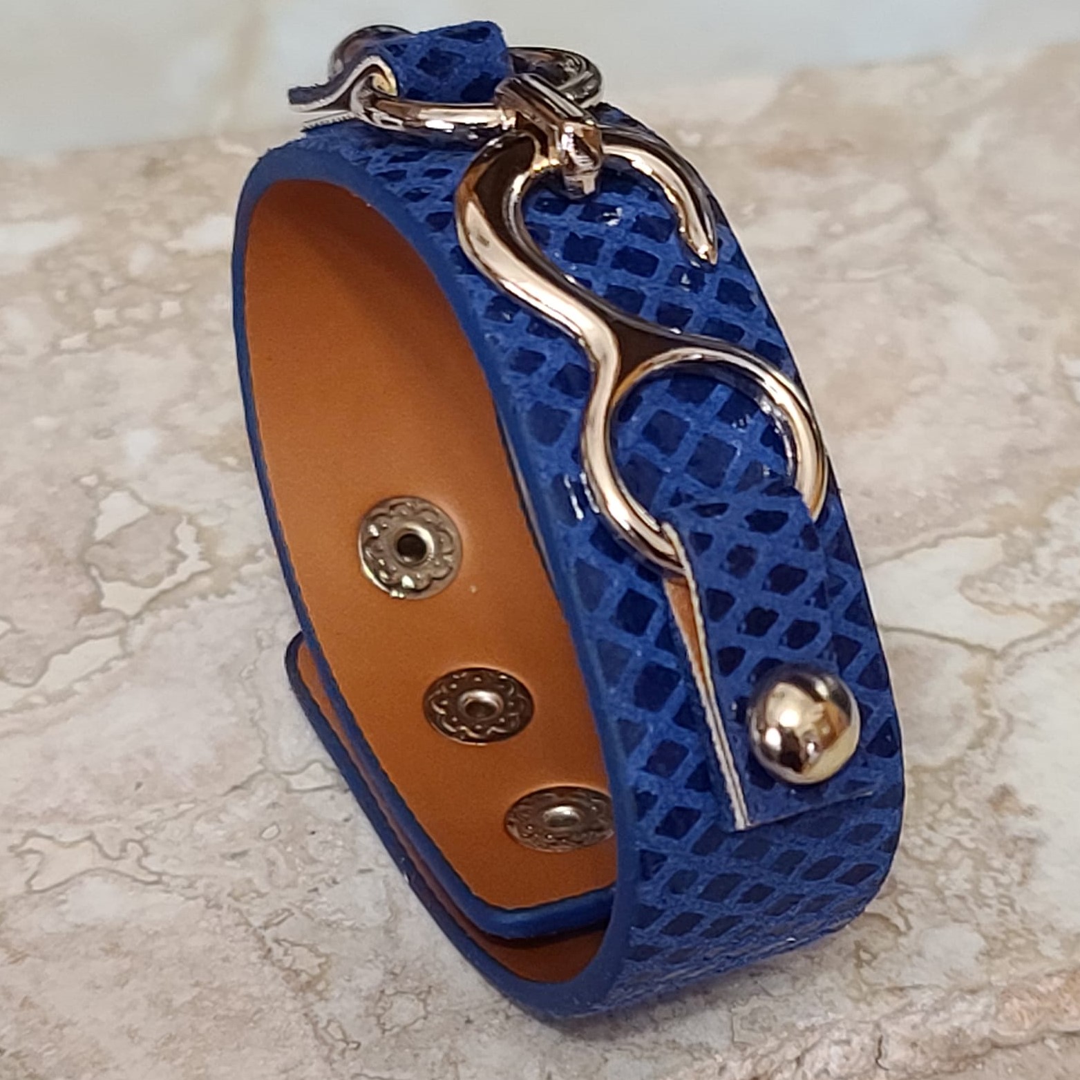 Animal Pattern Vegan Leather Band Style Bracelet - Blue