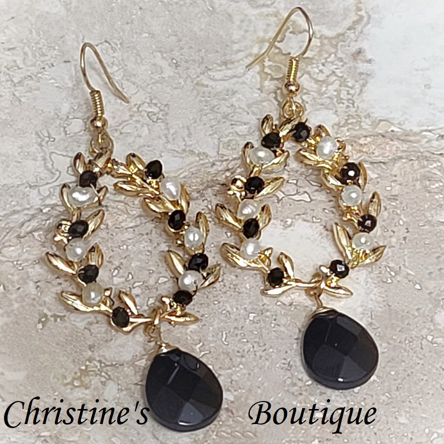 Black Onyx Gemstone & Freshwater Pearl Dangle Earrings - Click Image to Close