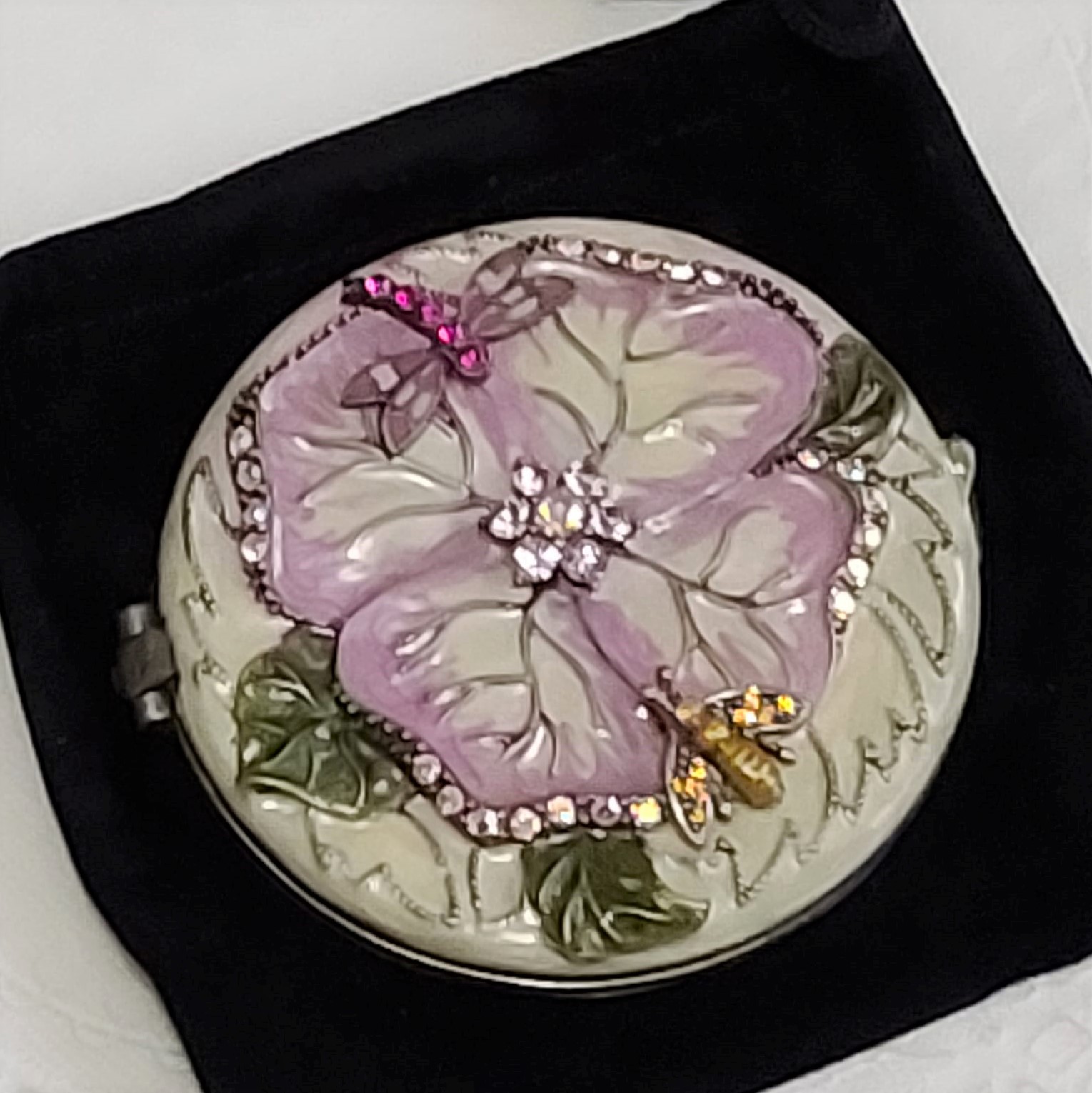 Compact Mirror with Crystals - Click Image to Close
