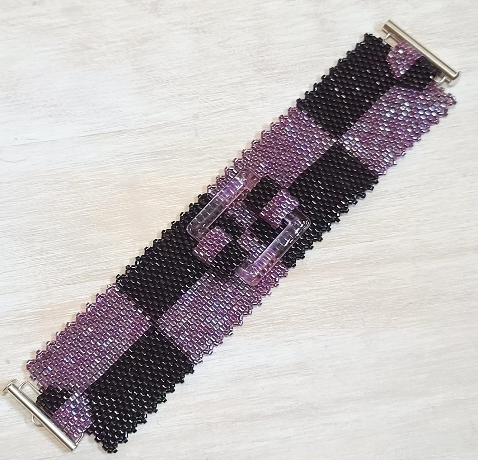 Beaded bracelet, iridescent pink and dark mauve