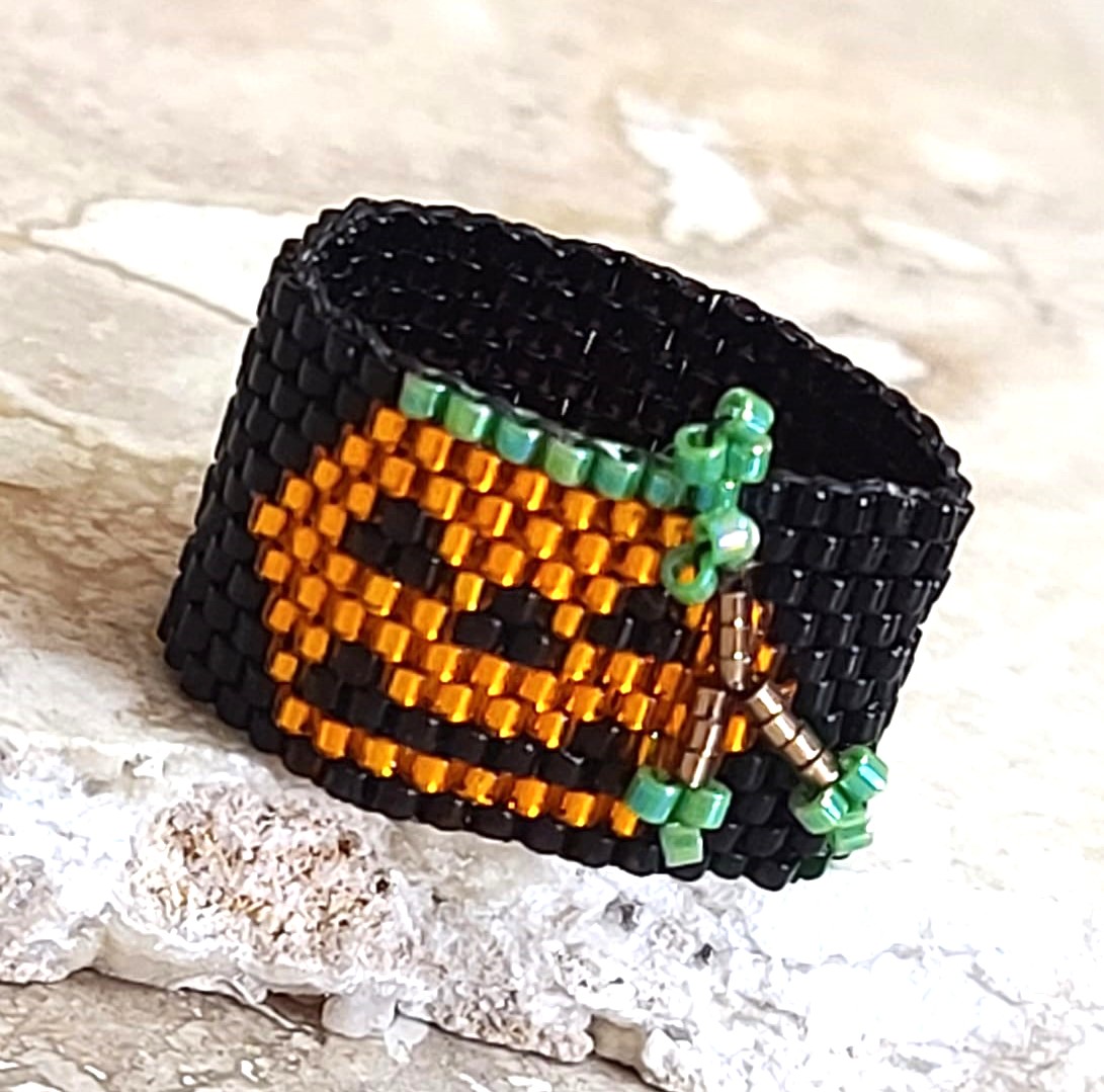 Handcrafted Peyote Stitch Glass Pumpkin Ring - Click Image to Close