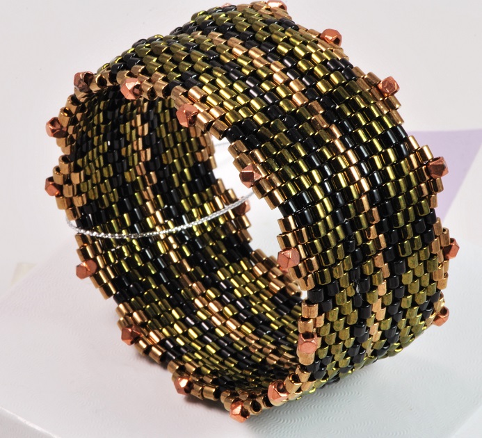 Snakeskin Pattern Peyote Stitch Glass Bangle Bracelet - Click Image to Close