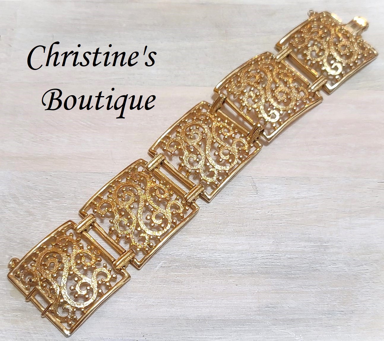 Vintage filigree bracelet, large links, signed desginer Michele Lynn