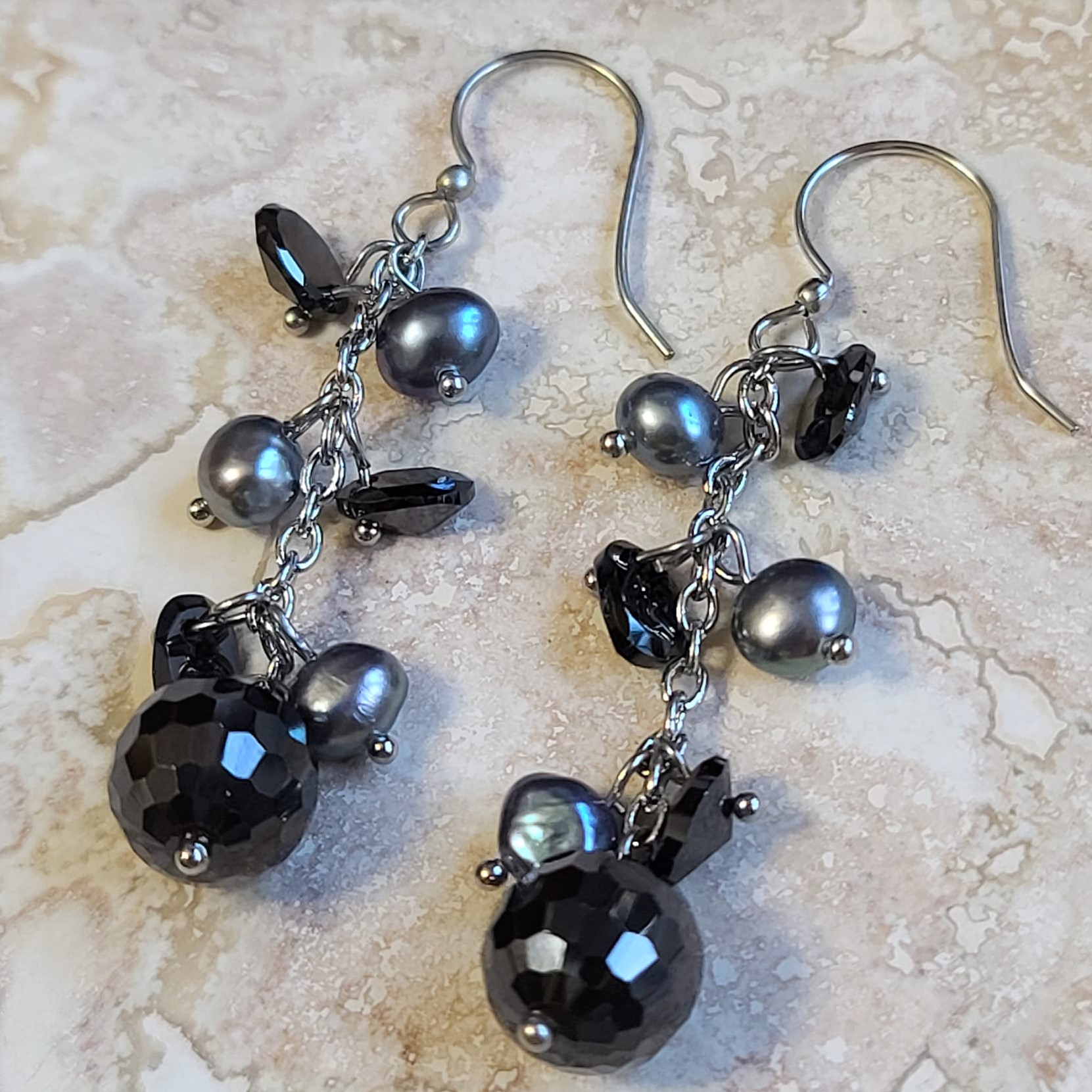 Black Glass Beads w/Shell & Crystal Earrings - Click Image to Close