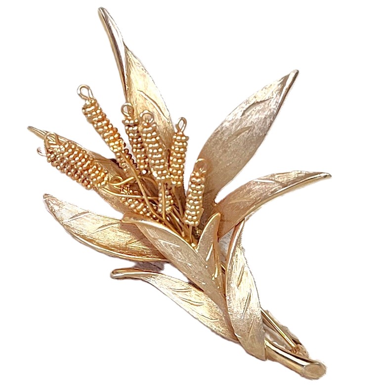 Vintage pin signed designer Kramer, goldtone wheat and leaves, 3d design, botantical vibes