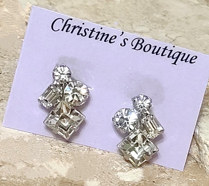 Rhinestone earrings, vintage screw back earrings - Click Image to Close