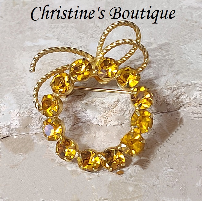 Vintage wreath pin, yellow amber color rhinestones - Click Image to Close