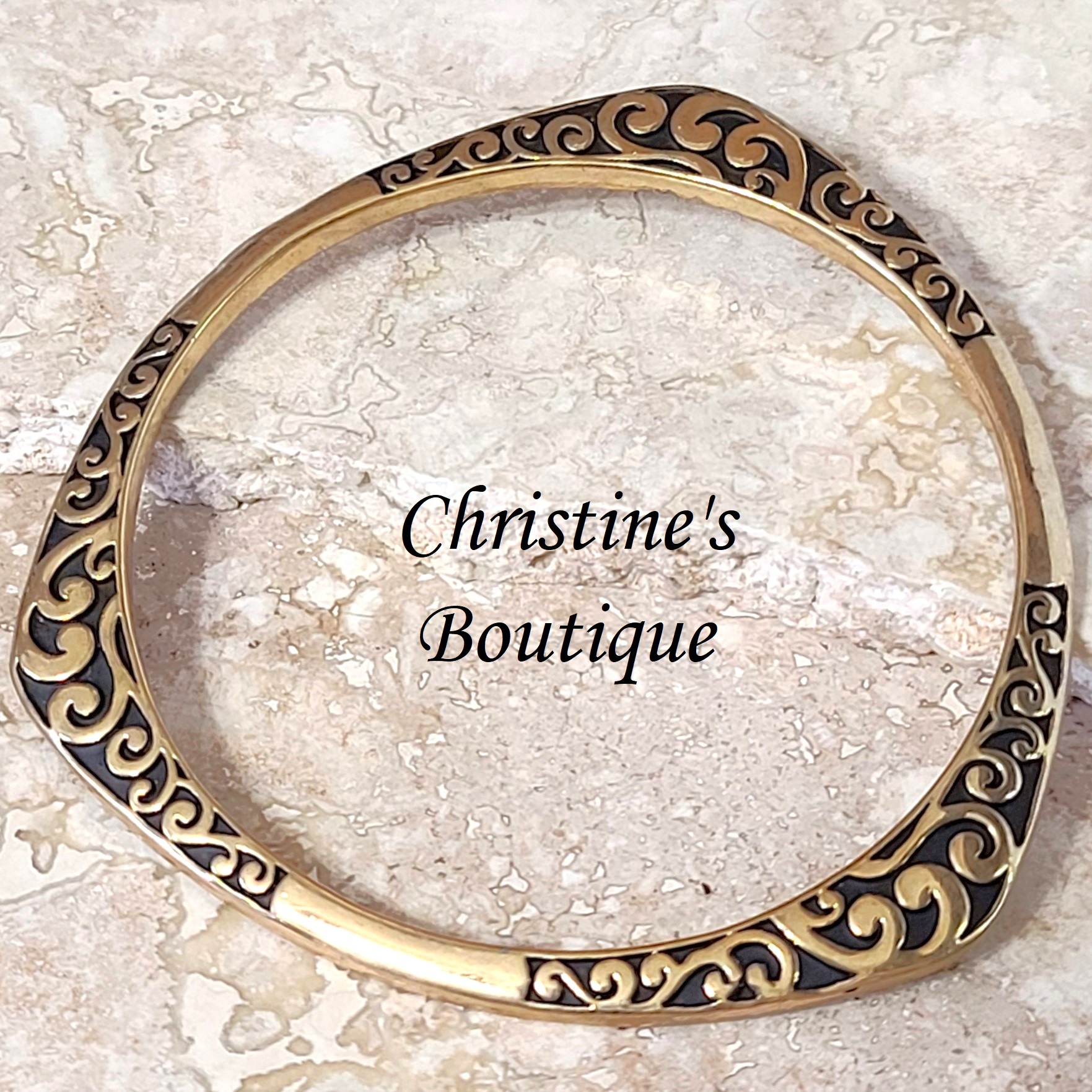 Flat bangle bracelet, fashion bracelet goldtone with black scrolled design - Click Image to Close