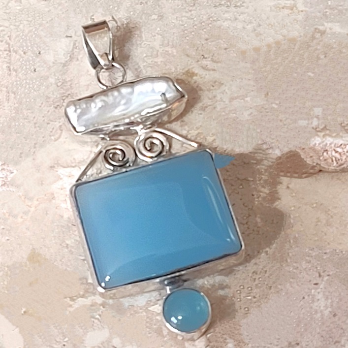 Blue Chalcedony Gemstone 925 Sterling Silver Pendant