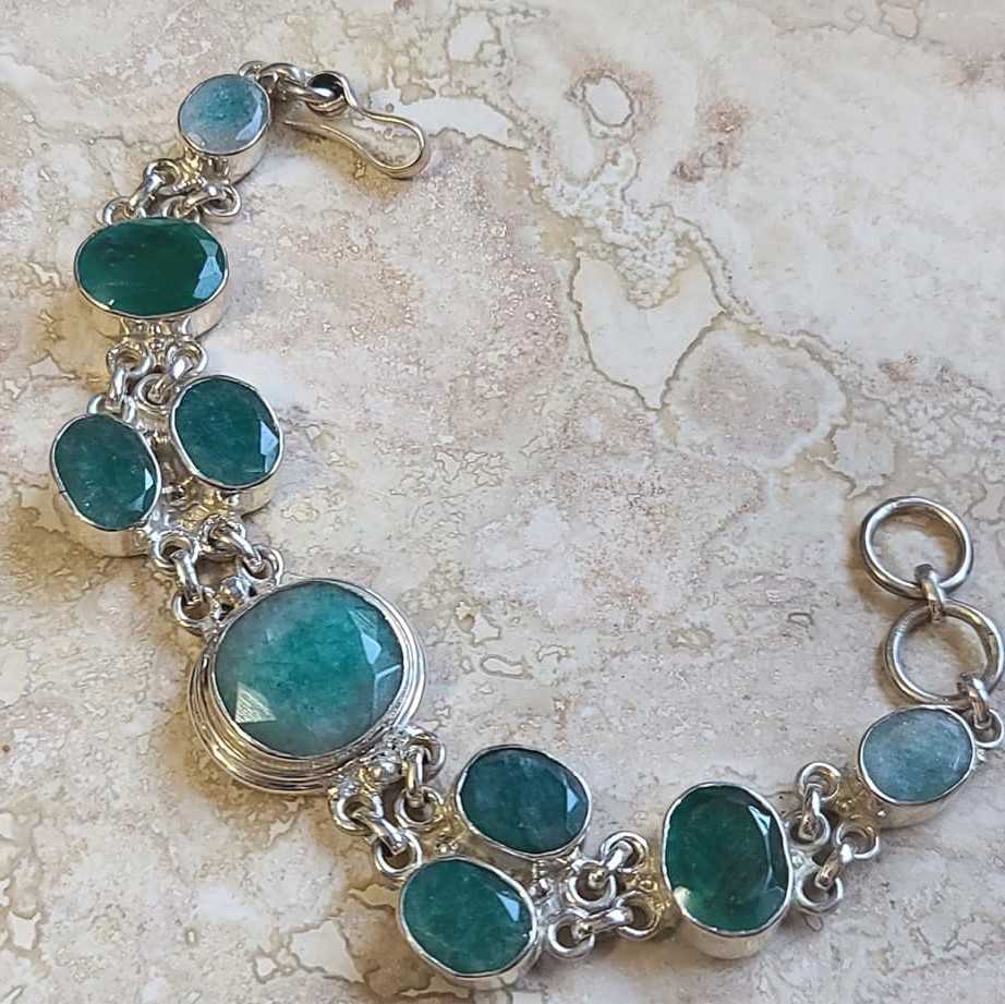 Emeralds 180 Carats Set in 925 Sterling Silver Bracelet