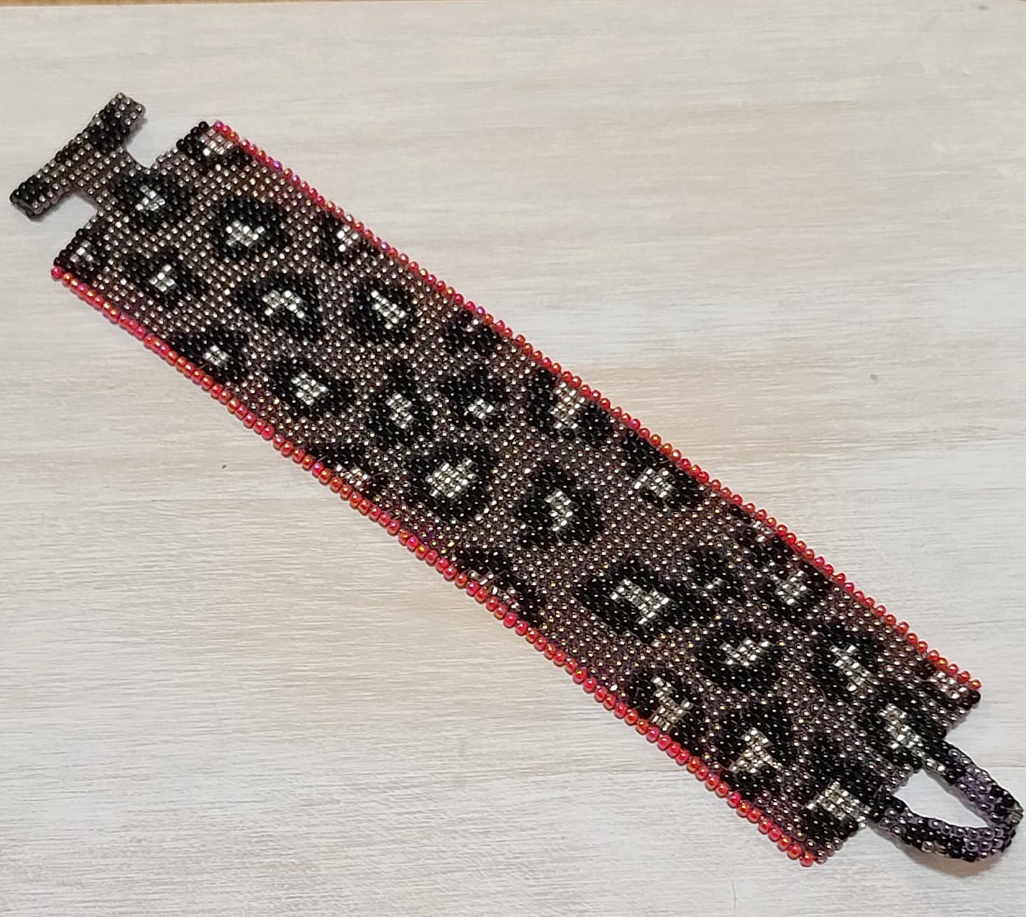 Beaded leopard bracelet, handcrafted miyuki glass beads peyote