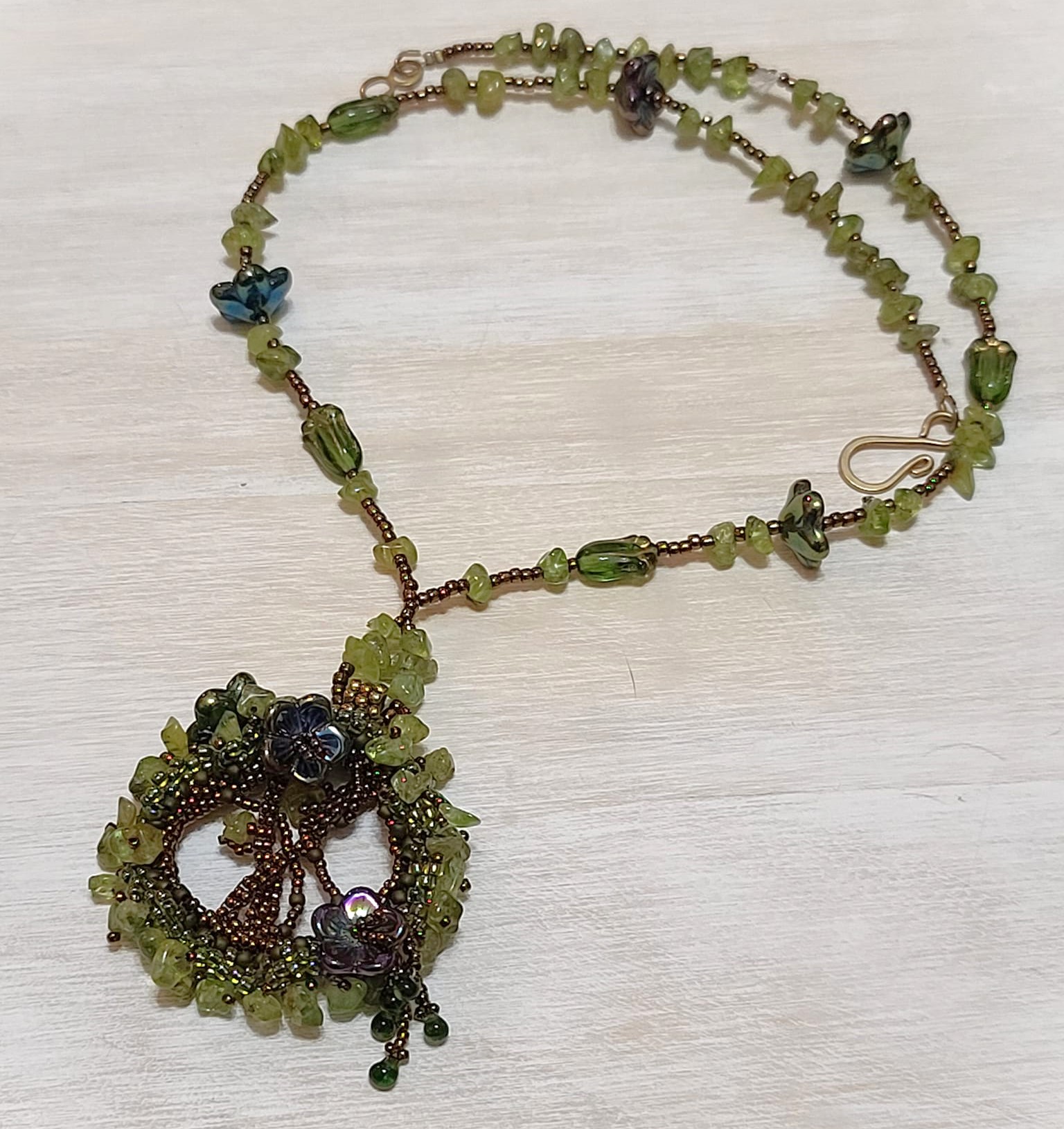 Tree of life pendant necklace, peridot gemstones, miyuki glass