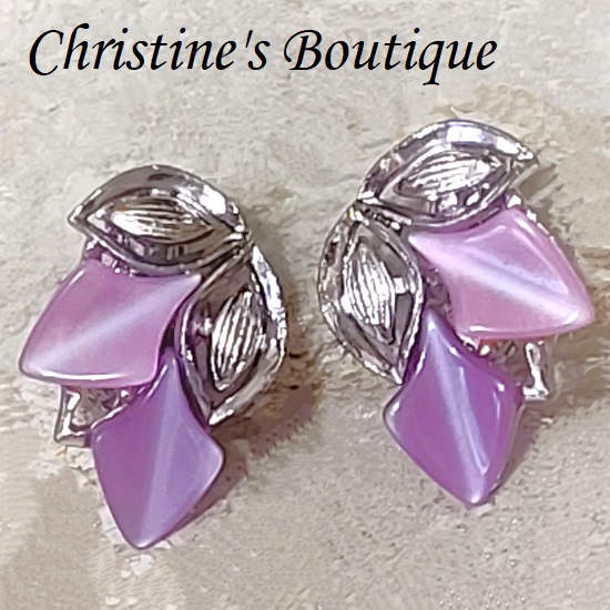 Thermoset earrings, vintage clip ons in purple and pink colors