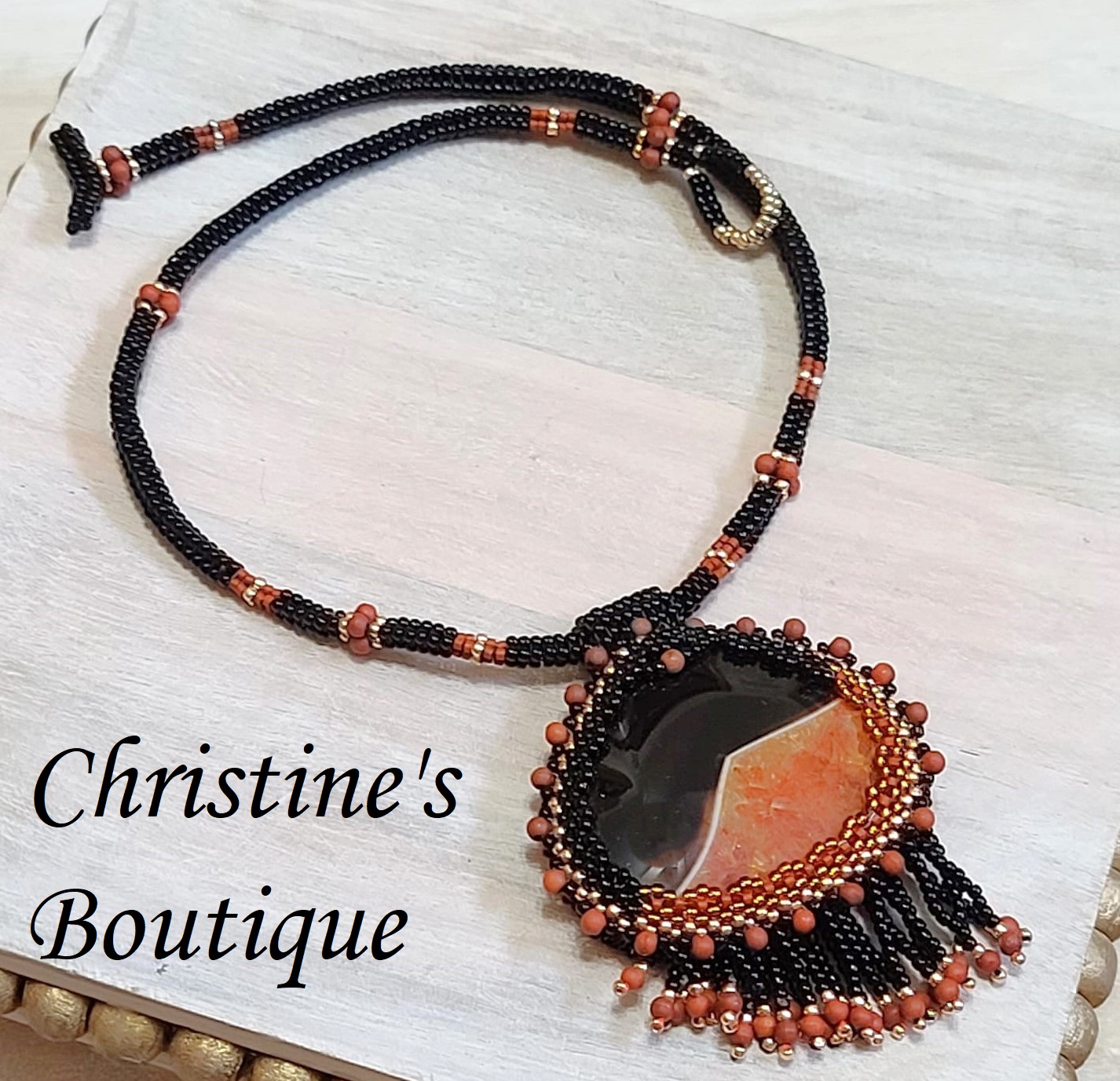 Agate gemstone necklace, pendant w/fringe, handcraftetd, glass - Click Image to Close