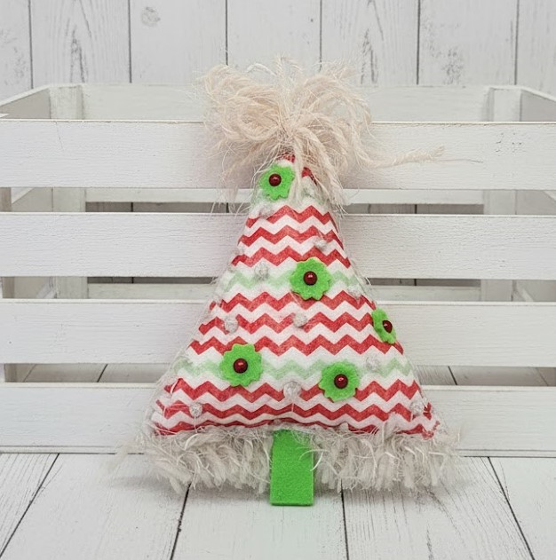 Christmas felt tree ornament - red and green pattern Christmas felt tree ornament - red and green pattern