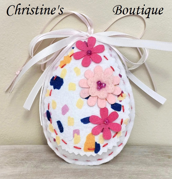 Easter egg felt ornament -speckled pattern