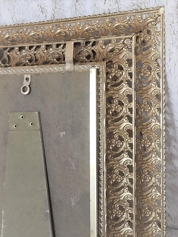 Vintage Ornate Filigree Gold with White Wash Frame for 8x10