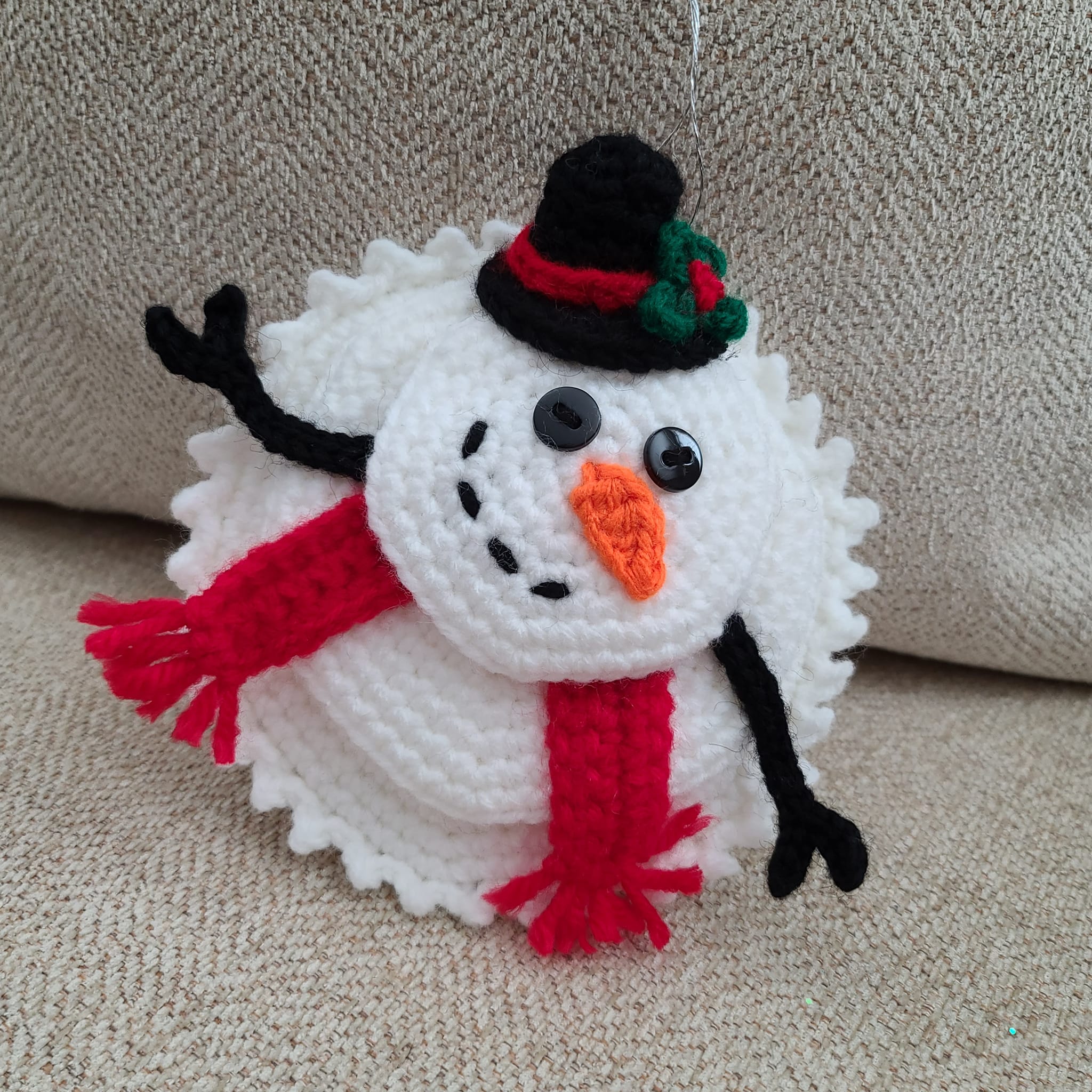 Handmade Crochet Melted Snowman Ornament - Click Image to Close