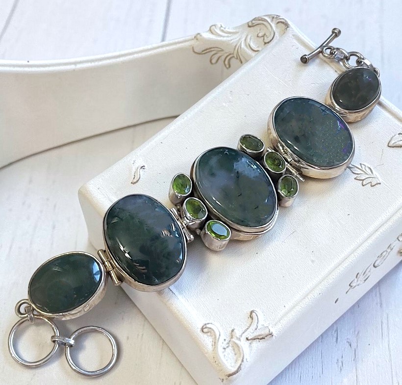 Moss Agate Gemstone Bracelet with greeen peridot set in 925 sterling silver