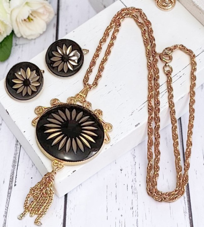 Vintage Tassel Pendant Necklace and Clip On Earrings Set