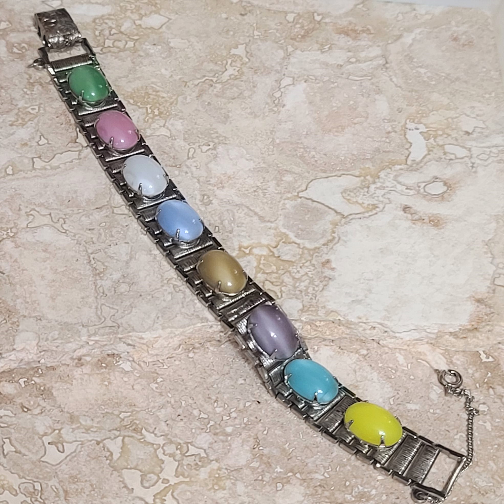 Sarah Coventry Easter Egg Color Cabachon Bracelet