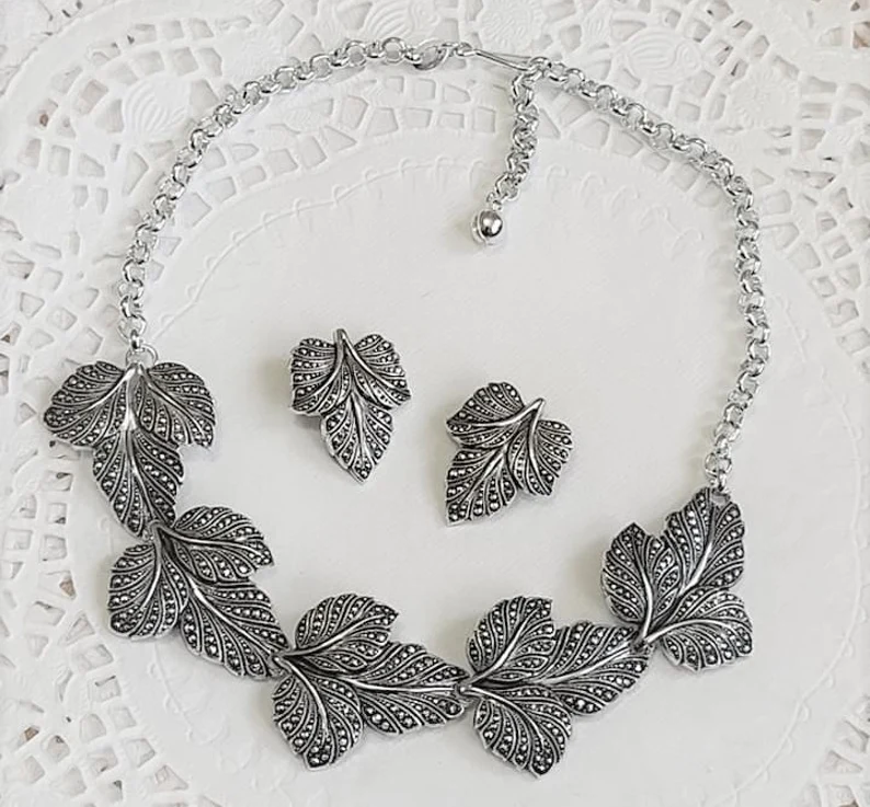 Leaf Motif Necklace and Clip Earrings Set