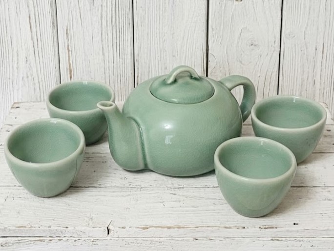 Teapot and Cups set - Fern Green crackle glaze