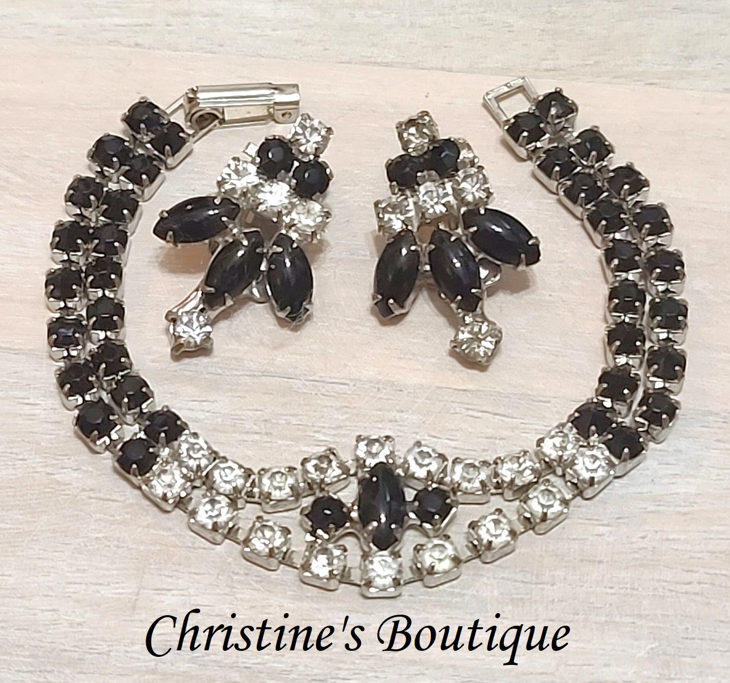 Rhinestone bracelet and clip on earrings set, vintage, black and white rhineestones - Click Image to Close