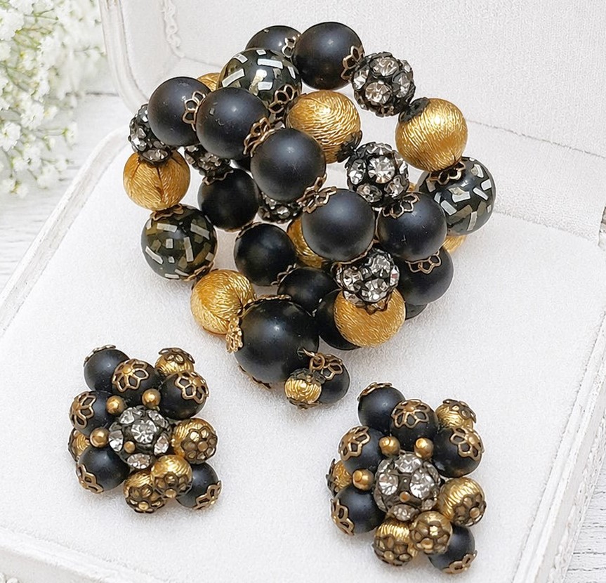Designer Hobe rhinestone and bead memory wire bracelet and clip on earrings black,confetti,gold