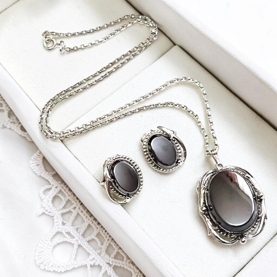 Whiting & Davis Black Hematite Stone Look Necklace & Earrings