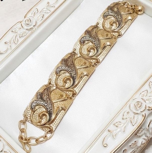 Vintage Scrolled Link Bracelet with Germany Tag