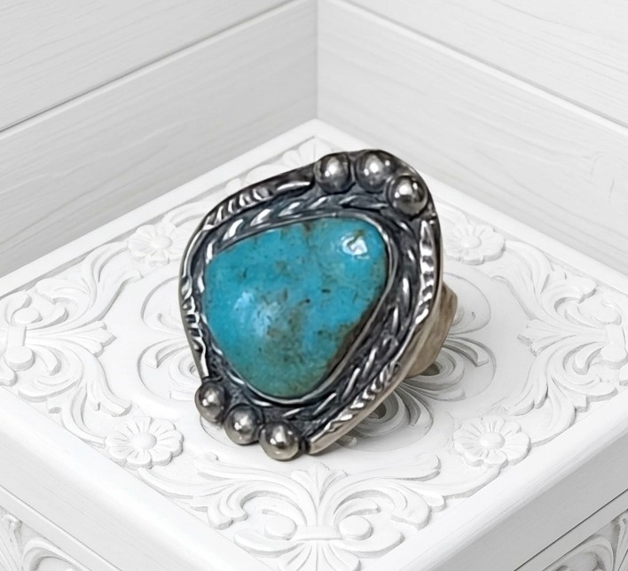 Turquoise and Sterling Silver Navajo Ring Size 6 1/2