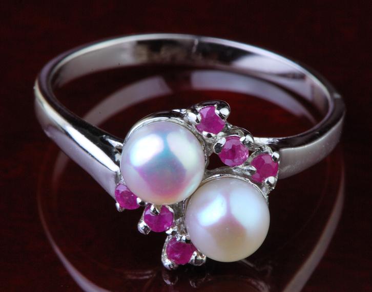 Sterling Silver Ruby and Freshwater Pearl Ring