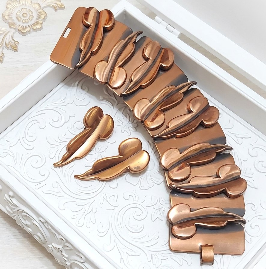 Copper link bracelet and clipon earrings, vintage set, signed Renior