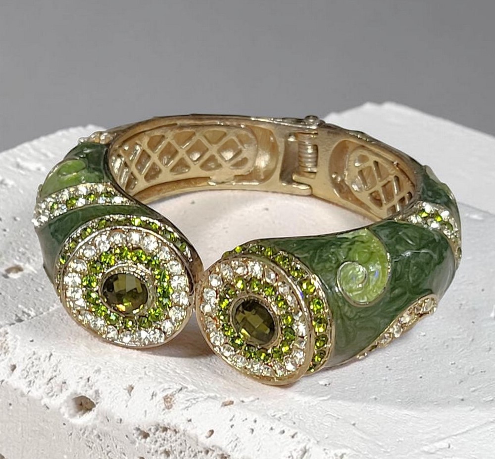 Enamel and Rhinestones Statement Bracelet Color Green