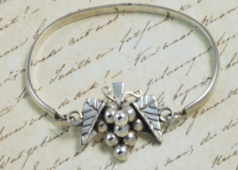 925 Sterling Silver Hallmark Mexico Grape Bracelet