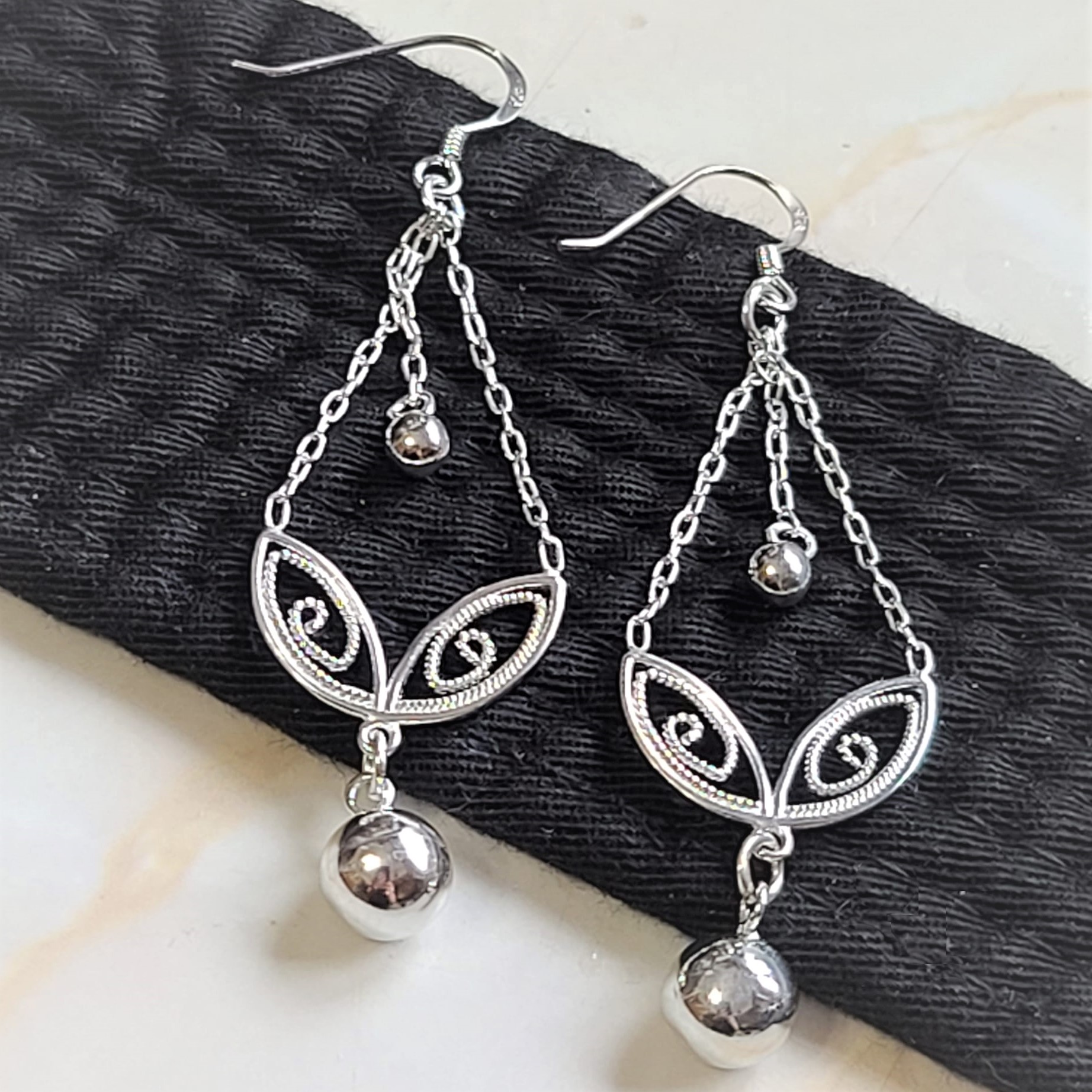 925 Sterling Silver French Wire Chain Drop Earrings - Click Image to Close